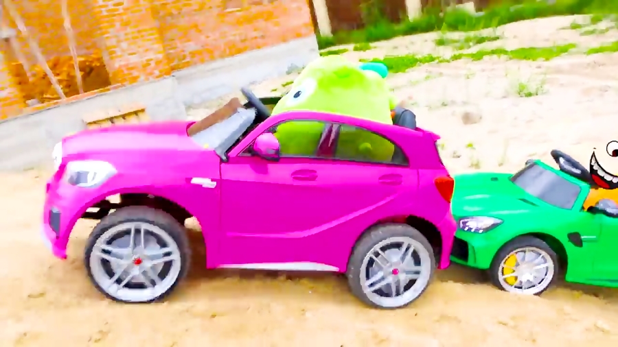 اسباب بازی ها و خانواده مهربان - ساشا و سبزیجات و رانندگی با ماشین